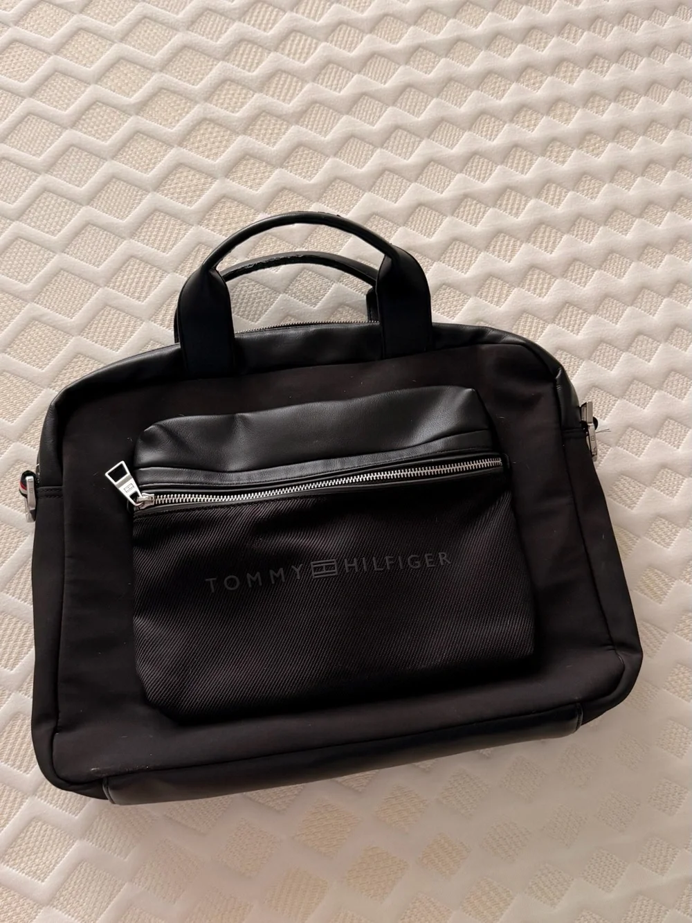 Tommy Hilfiger Black Men’s Laptop Bag with Front Zip Pocket